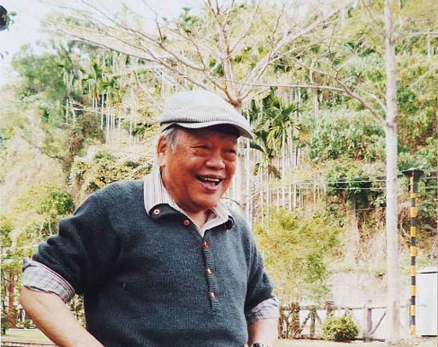 2010年2月,吳文珩老師83歲生日赴日月潭度假